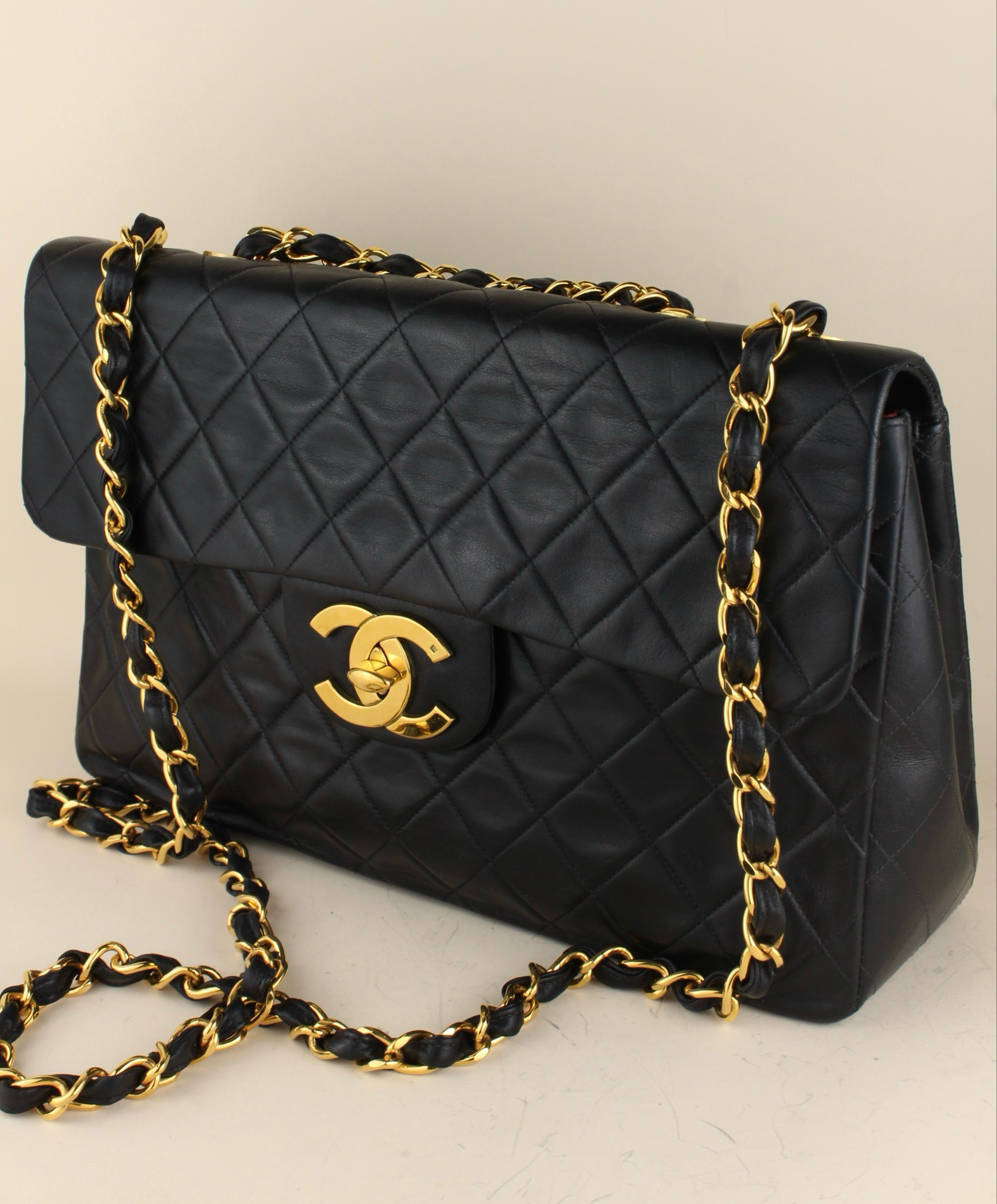 Chanel Maxi Jumbo