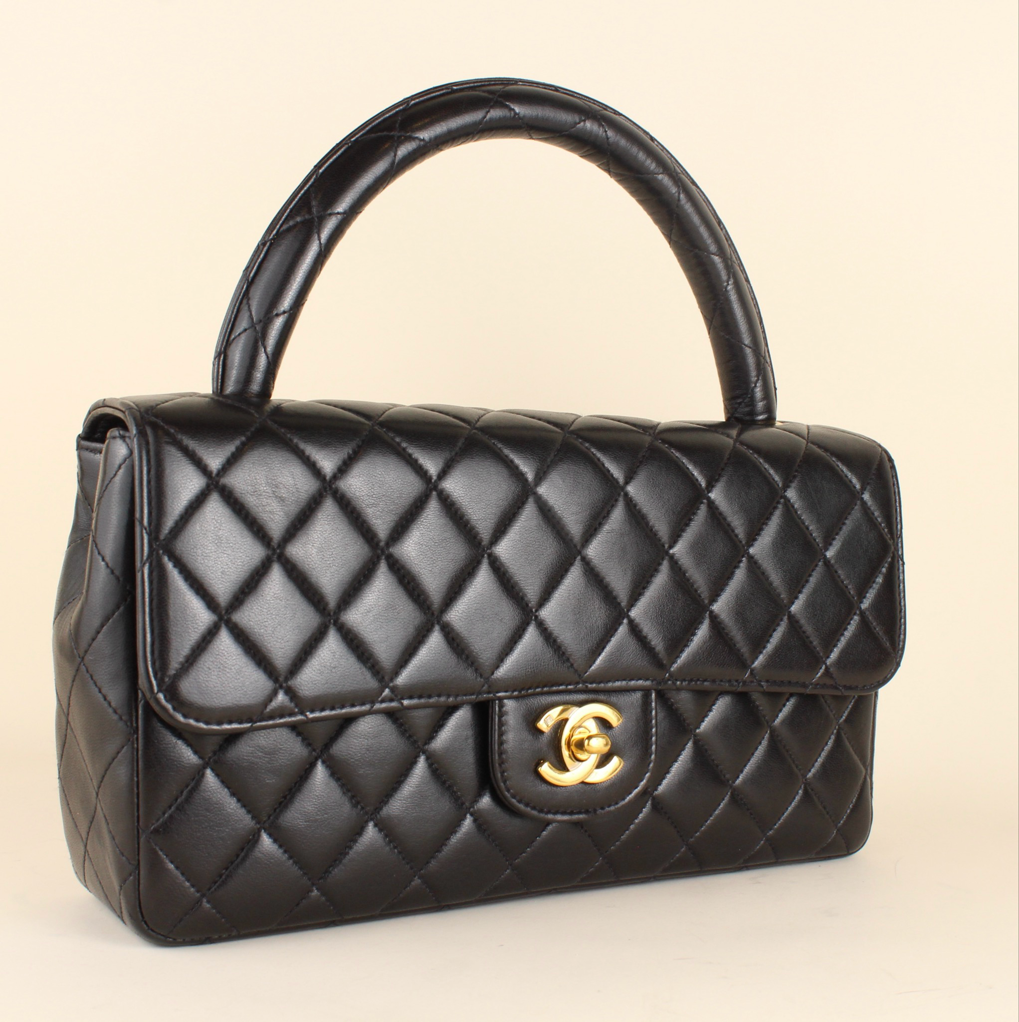 Chanel Kelly Classic Medium