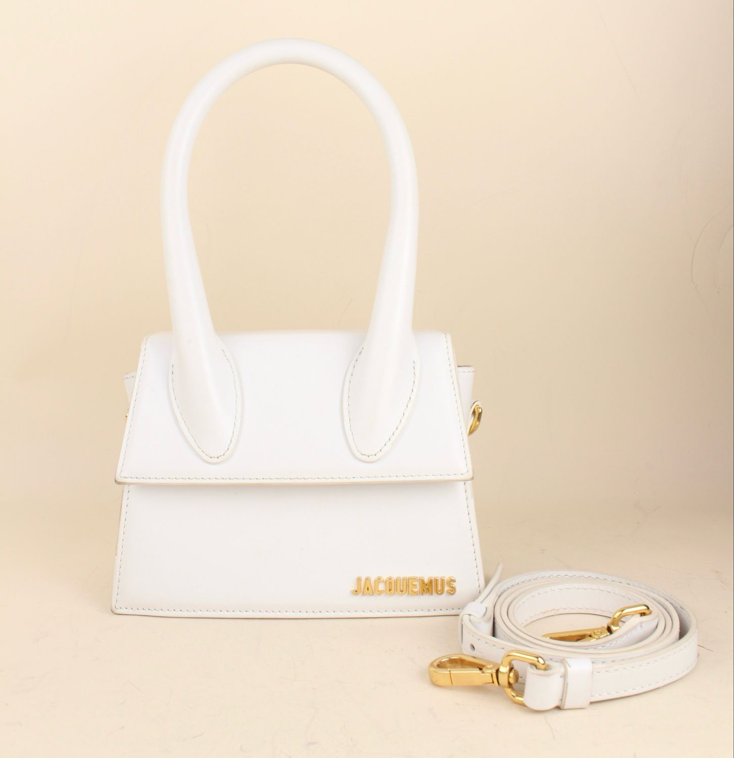 Jacquemus Le Chiquito Moyen