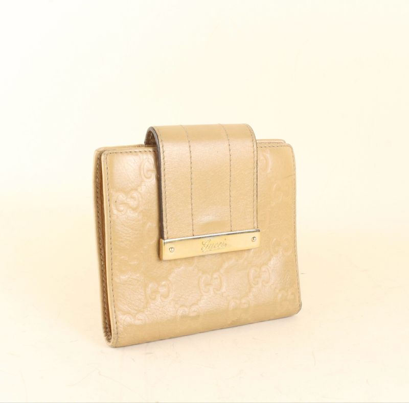 Gucci Supreme GG Wallet