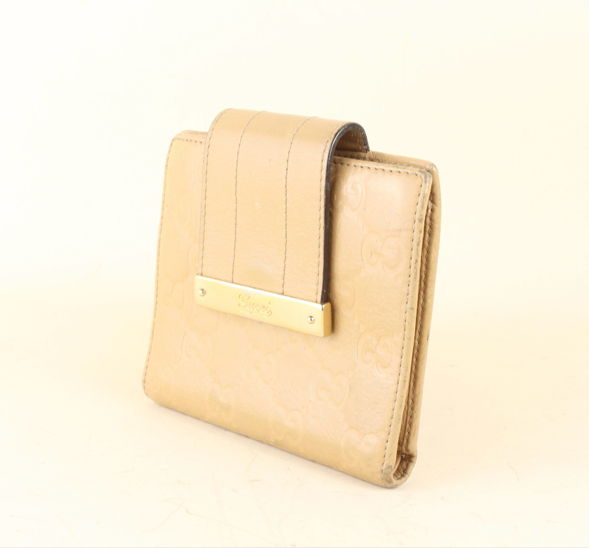 Gucci Supreme GG Wallet