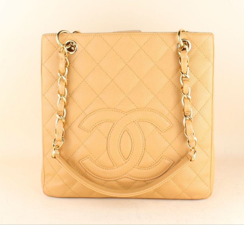 Chanel Tote Caramel