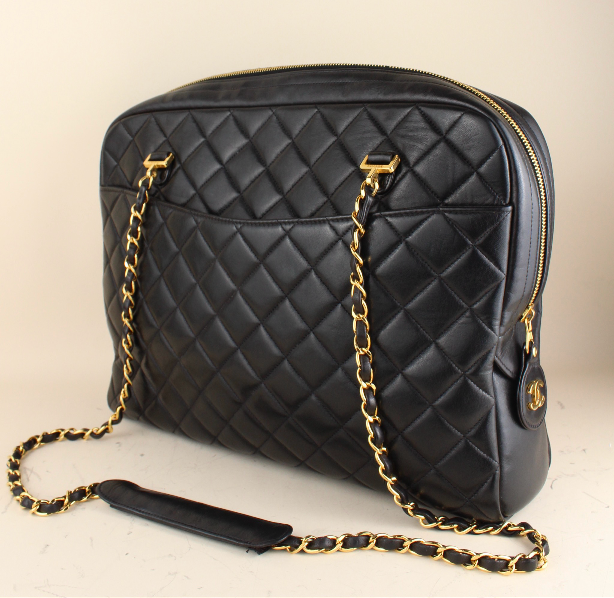 Chanel Shopper