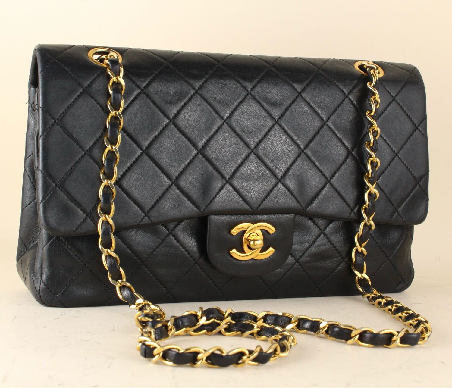 Chanel Classic Medium