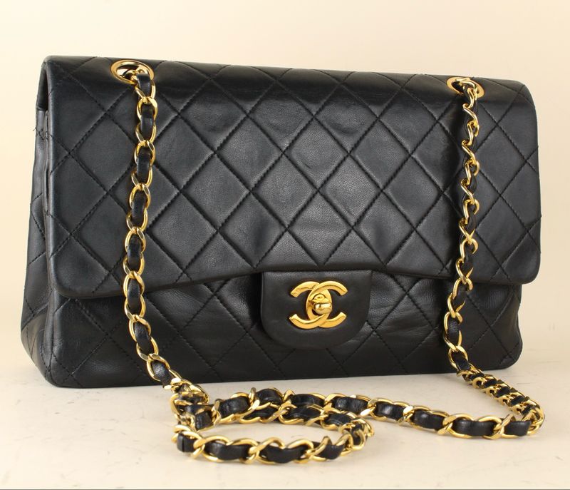 Chanel Classic Medium