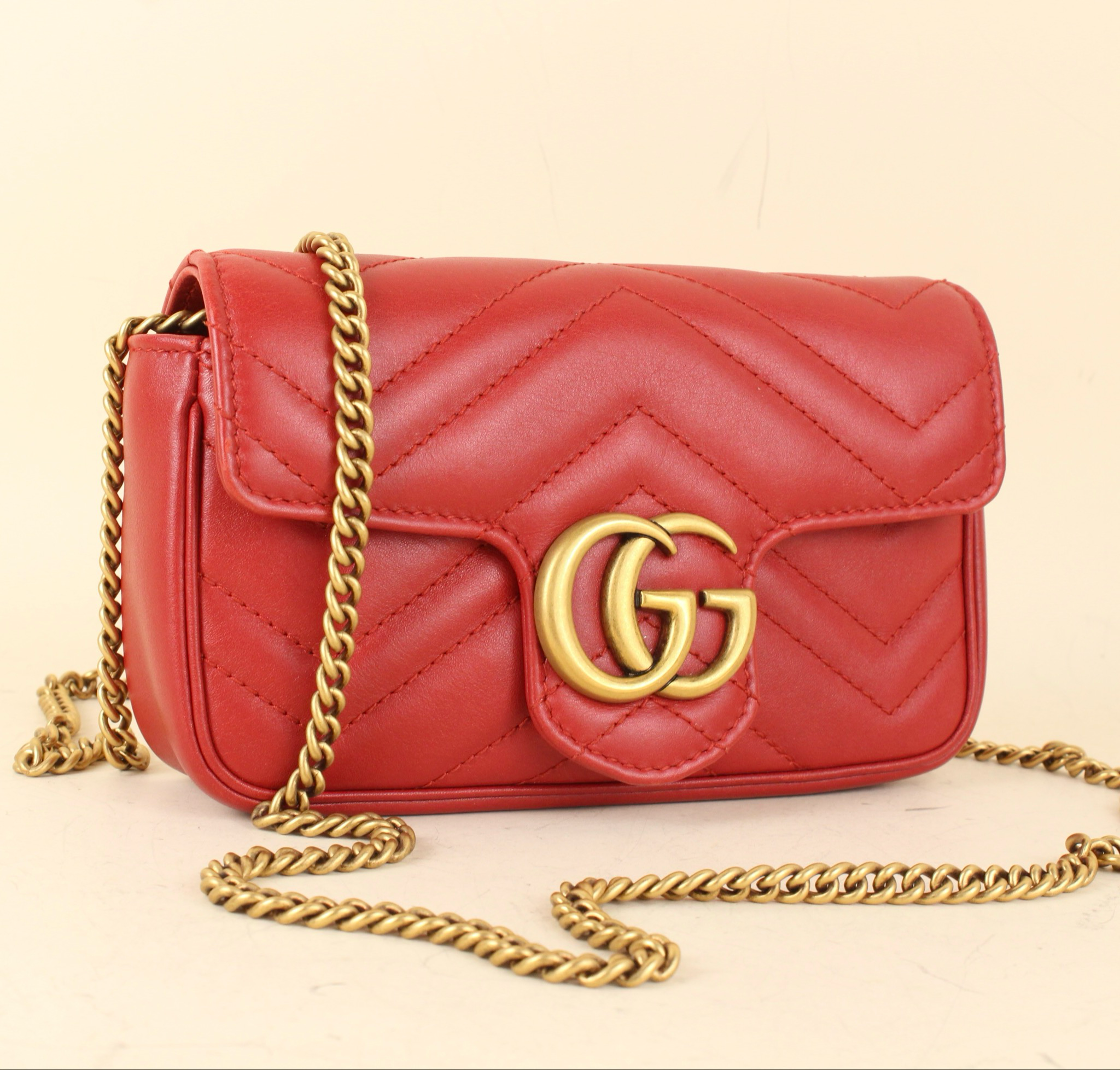 Gucci GG Marmont Super Mini