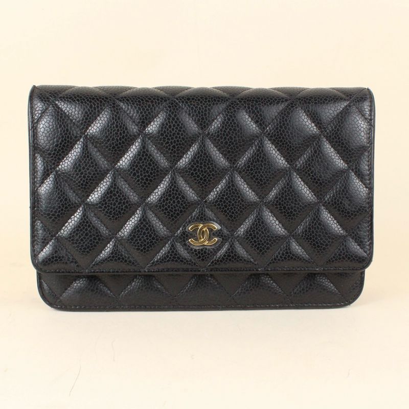 Chanel Wallet on Chain caviar
