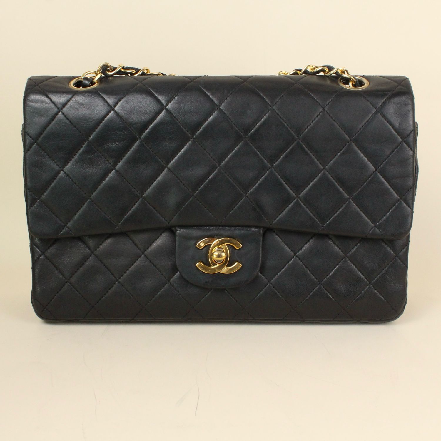 Chanel Classic Medium
