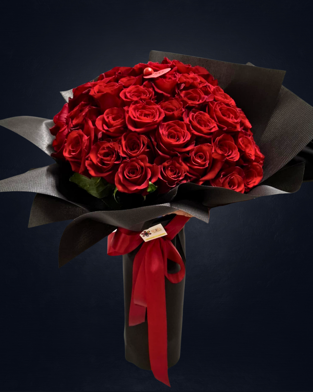 Dark Romance Buket s 50 ruža
