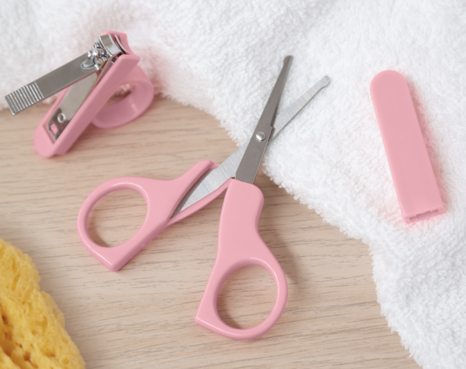 Mis primeras tijeras rosa