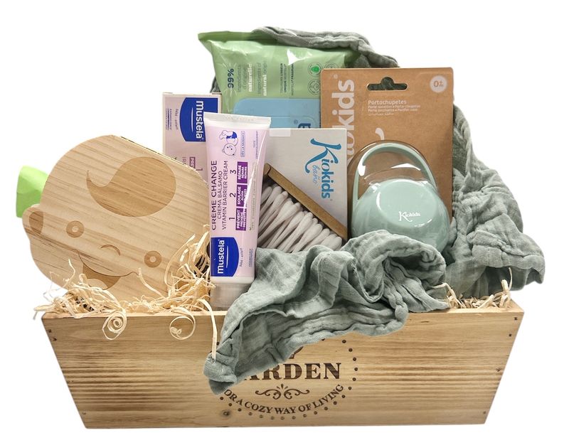 Cesta regalo bebé primeros días