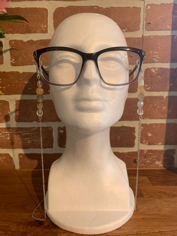 Light Gemstone Glasses Chains