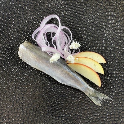 Śledź z jabłkiem, śmietaną i serem