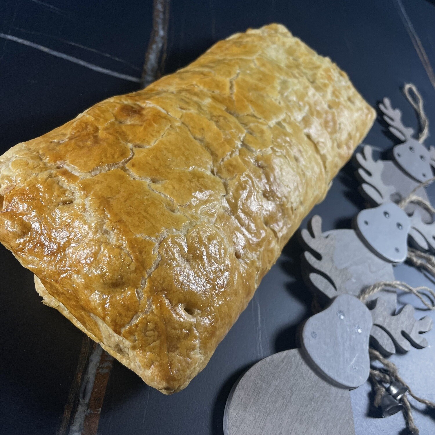 Kulebiak z łososiem, kiszoną kapustą i suszonymi grzybami