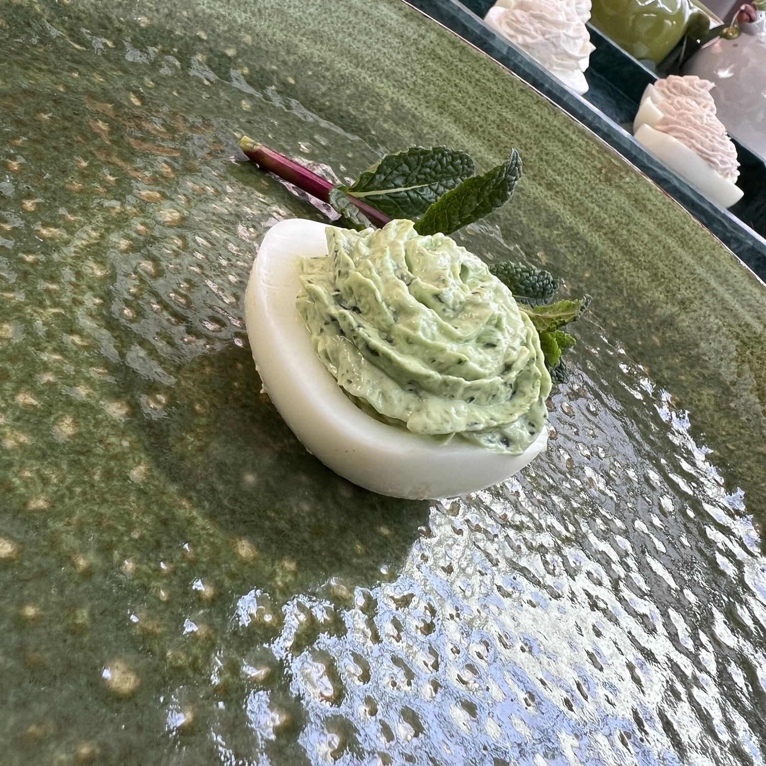 Jajko faszerowane z kolendrą