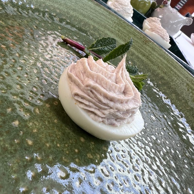 Jajko faszerowane z makrelą