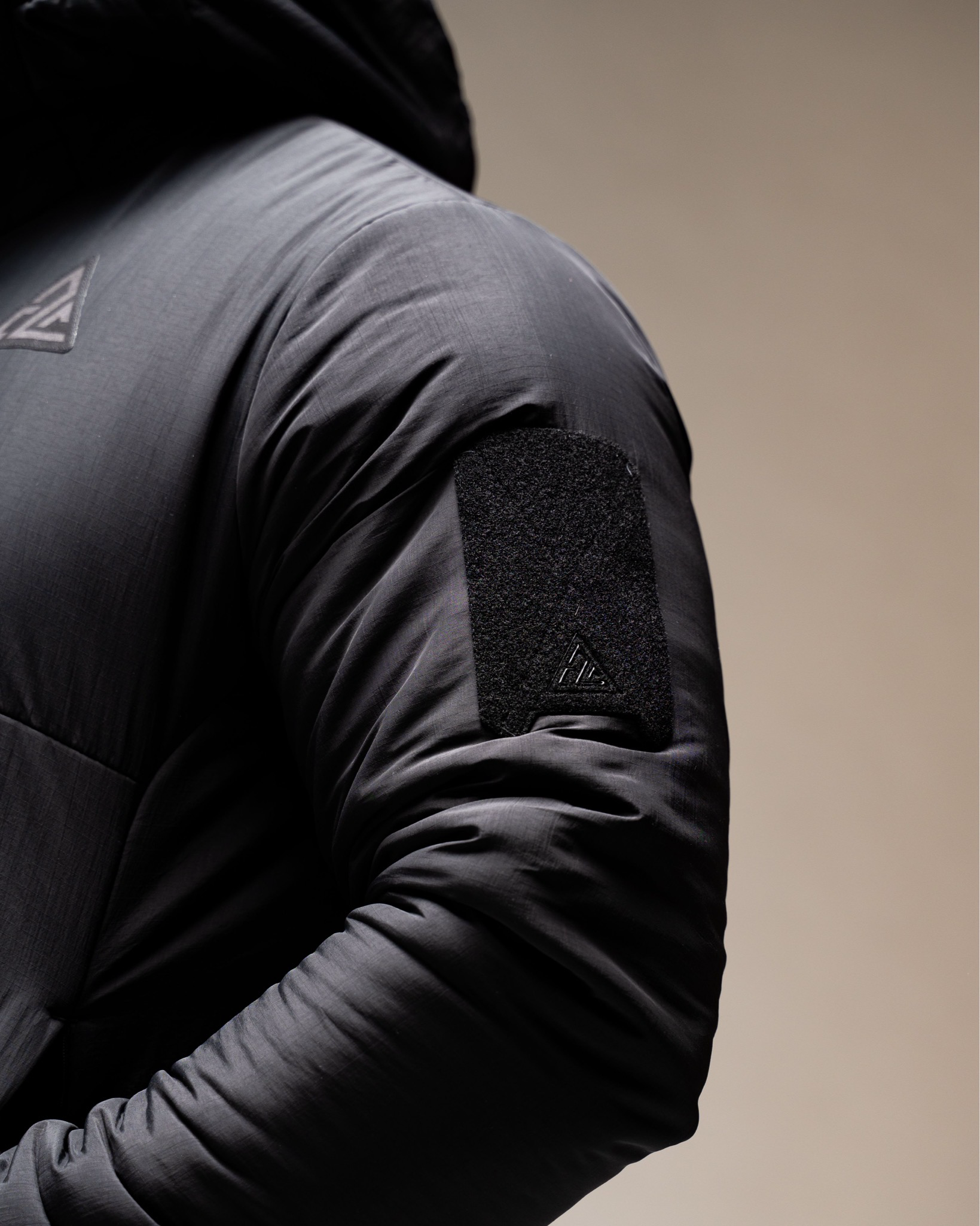 C2R FAST Fortuna Jacket - Black