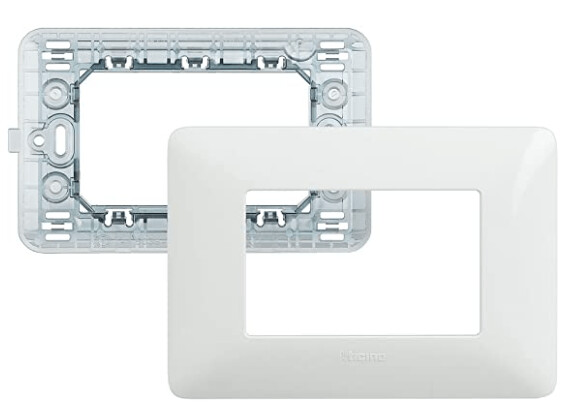 PLACCA 3 POSTI BIANCO MATIX BTICINO