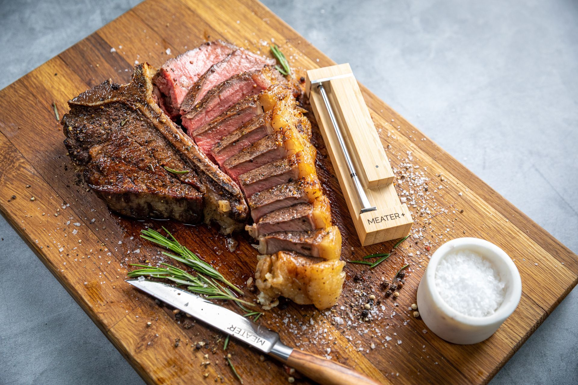 MEATER® 2 PLUS WIRELESS MEAT THERMOMETER