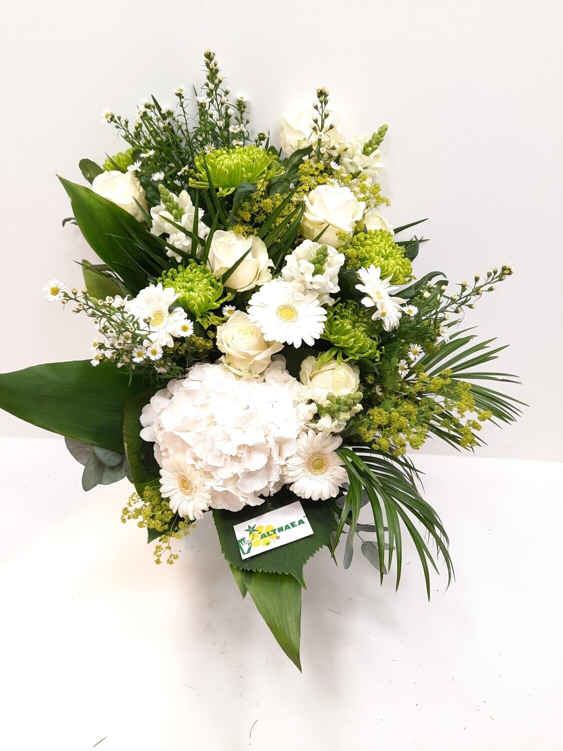 Rouwboeket met witte bloemen