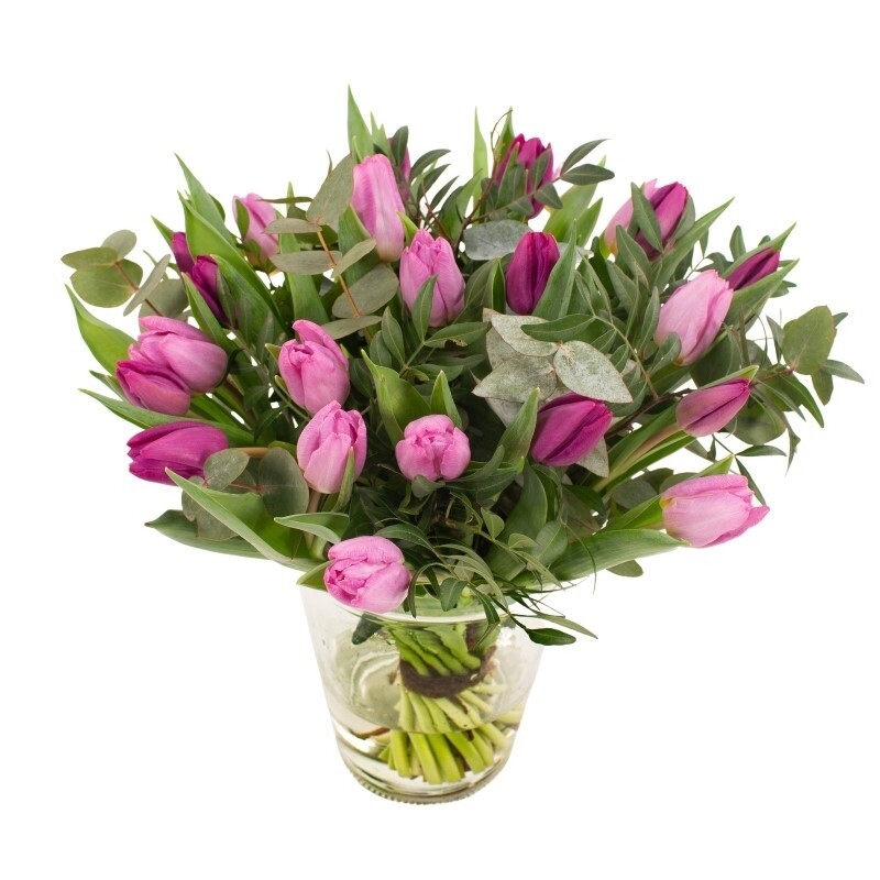 Boeket rose tulpen