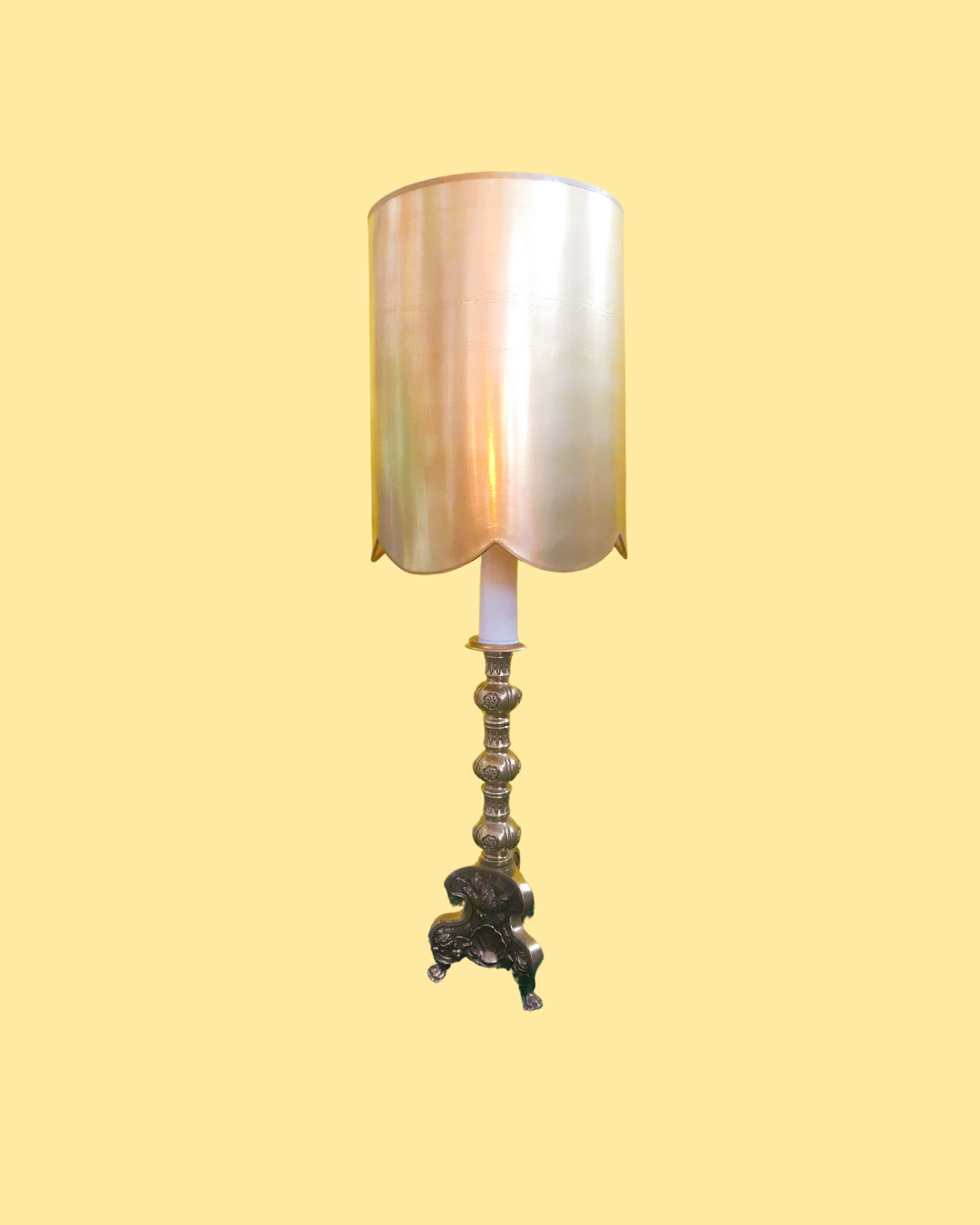 vintage Gold Buffet Scalloped Lamp