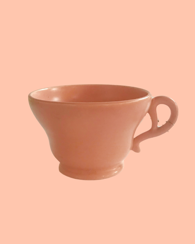 VIntage Melamine Peach Tea Cup Made in USA (1950&#39;s)