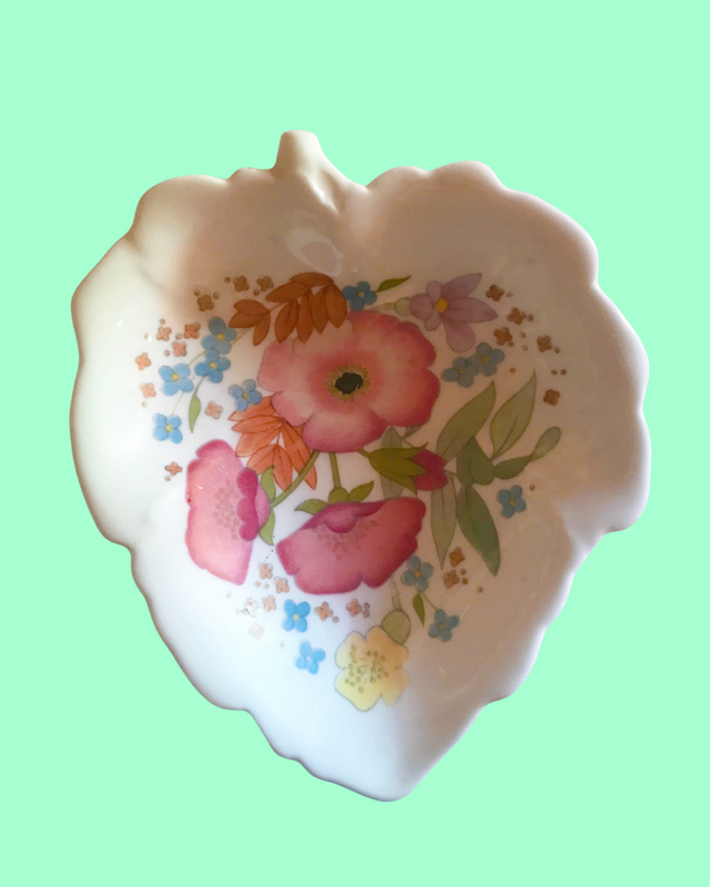 Vintage Wedgwood Bone China Meadow-Sweet