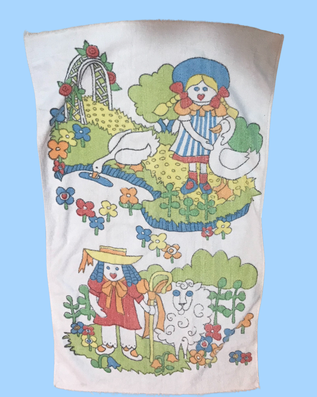 Vintage Little Bo Peep Kid&#39;s Bath Towel