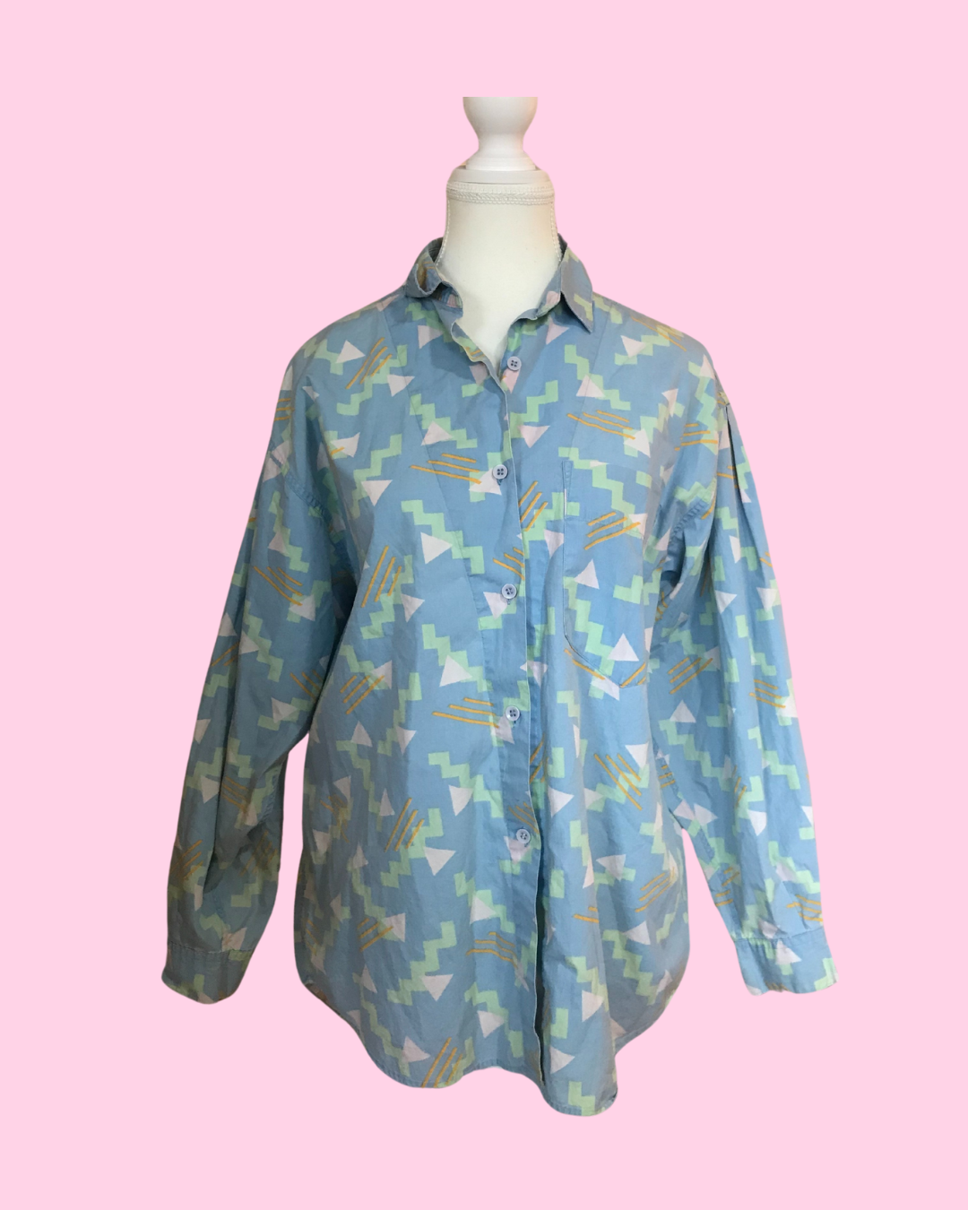 Vintage Britannia Button Up Shirt (1980&#39;s / 1990&#39;s)  - Size M