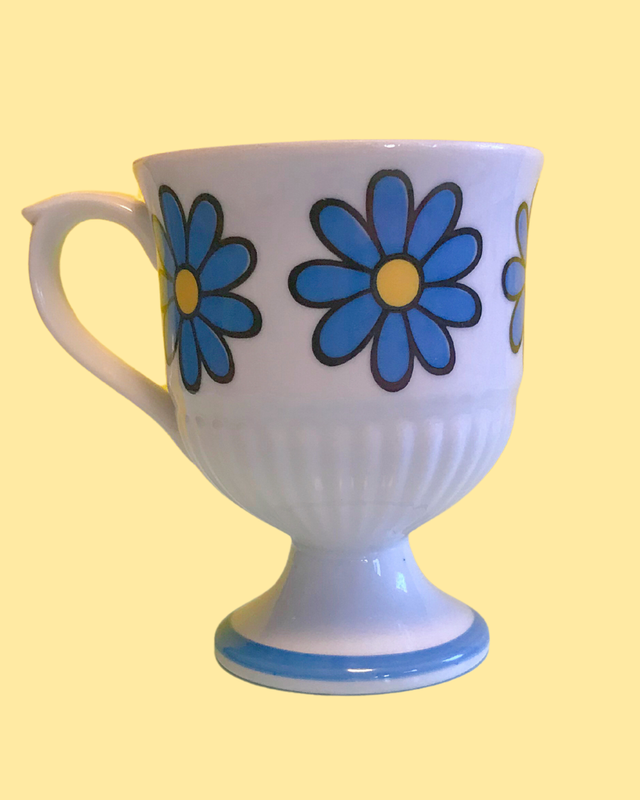 Vintage Blue Daisy Pedestal Base (1970&#39;s)