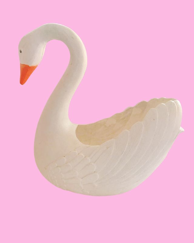 Vintage Blow Mold Swan Planter - 16 in x 16 in (Union Products - Stamped)