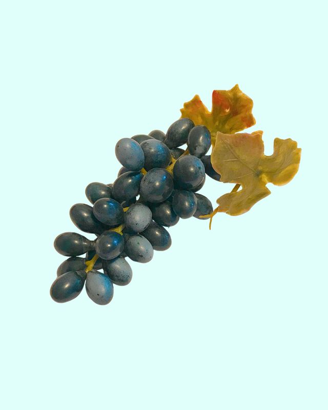 Artificial Frosted Black Grapes