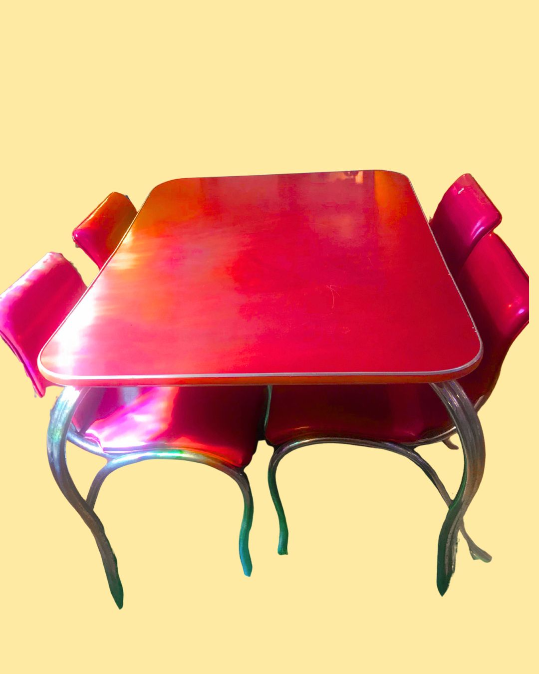 Vintage Red Table with 6 Matching Chairs (1950&#39;s)