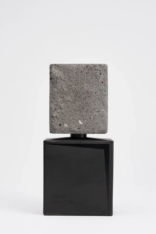 Opus 1144 extrait de parfum 100 ml Opus 1144 extrait de parfum 100 ml