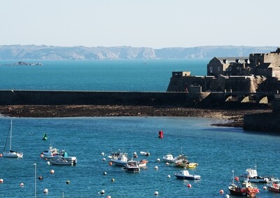 Guernsey | Castle Cornet + Lighthouse