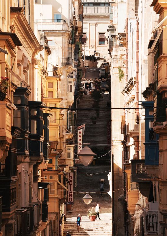 Malta | Valletta | Street, Style: No Border - Color