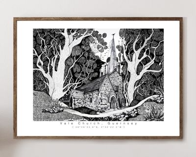 Guernsey | Victoria Tower + Crown shyness | Open Edition