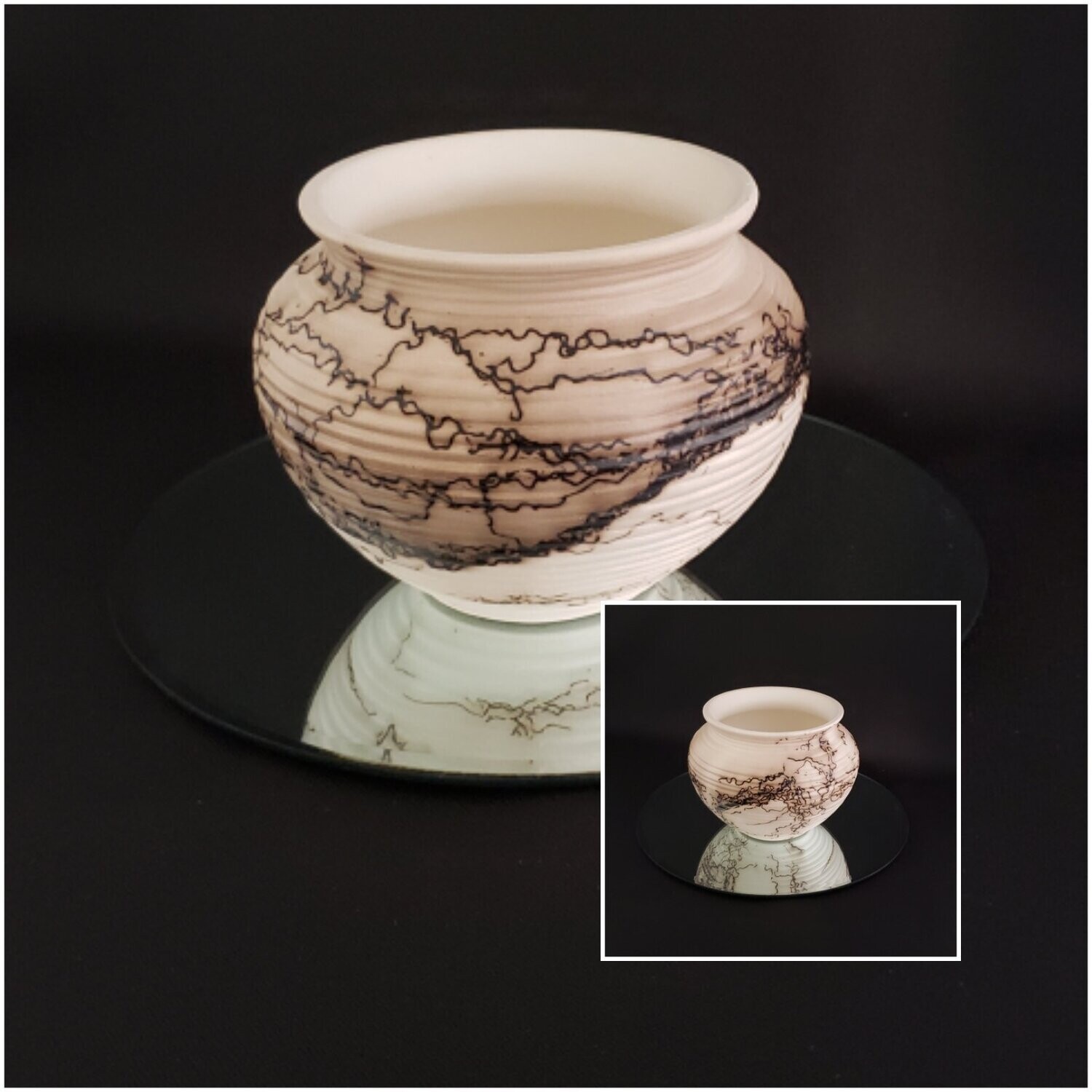 Ribbed Round Pot