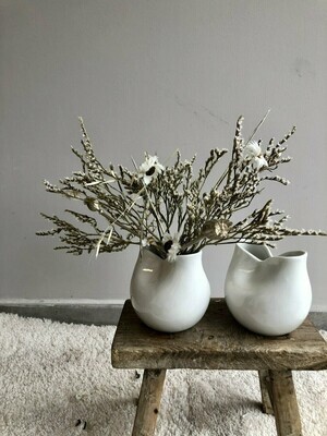 Petit vase blanc modulé