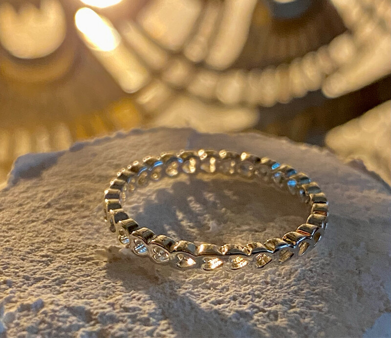 Ring CORA