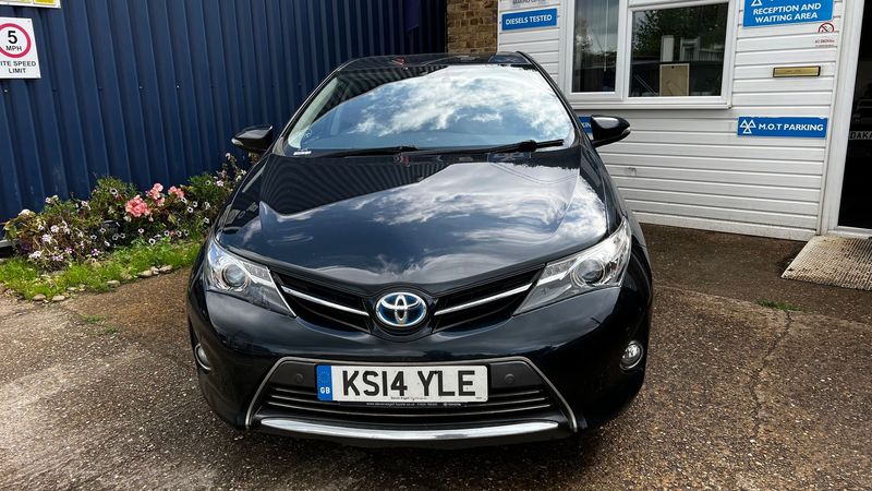 Toyota Auris Excel VVT-I  5-Door