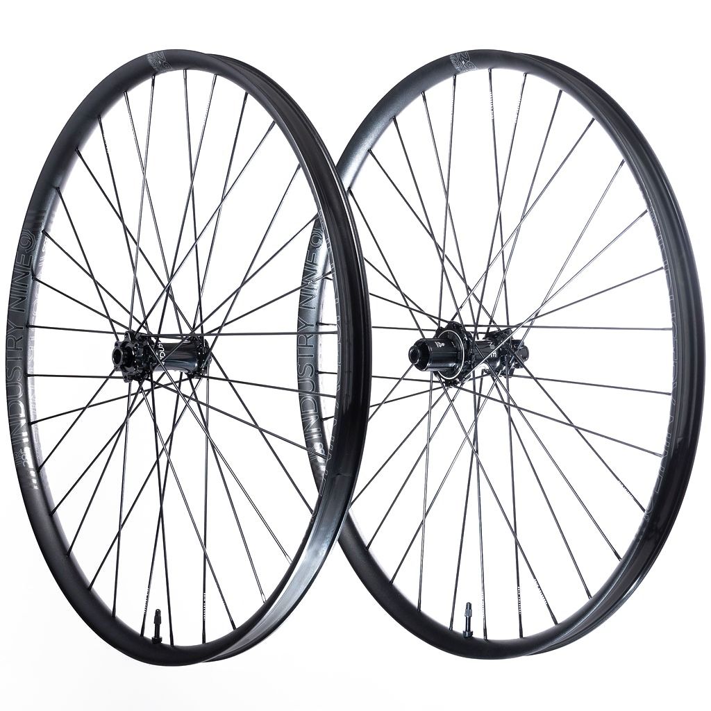 I9 HYDRA2 TRAIL 285 29 Wheelset Black*