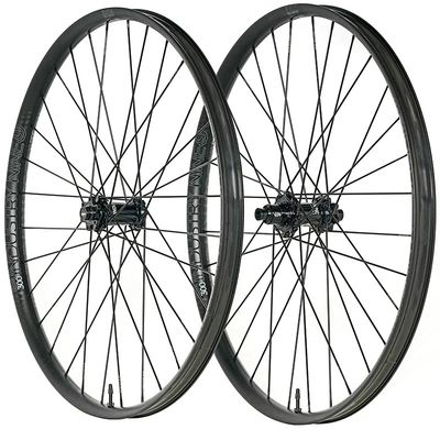 I9 HYDRA ENDURO 300 (STOCK BLACK) I9 HYDRA ENDURO 300 (STOCK BLACK)