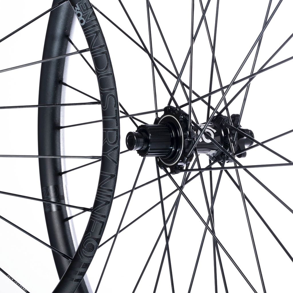I9 HYDRA2 ENDURO 300 29/27.5 Wheelset Black*