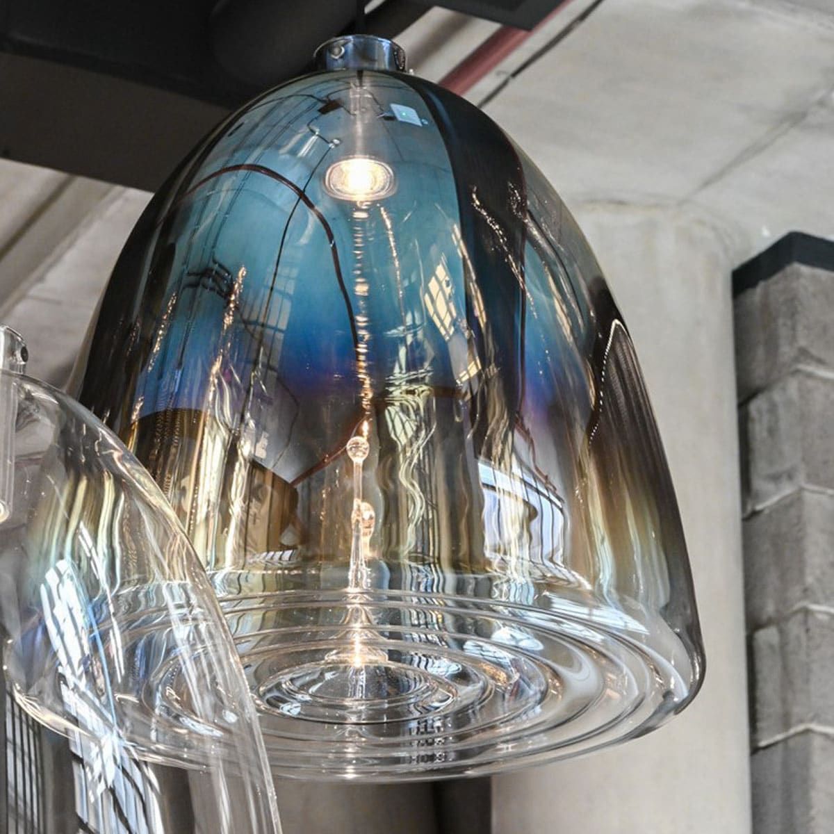 Pond pendant in blue, medium