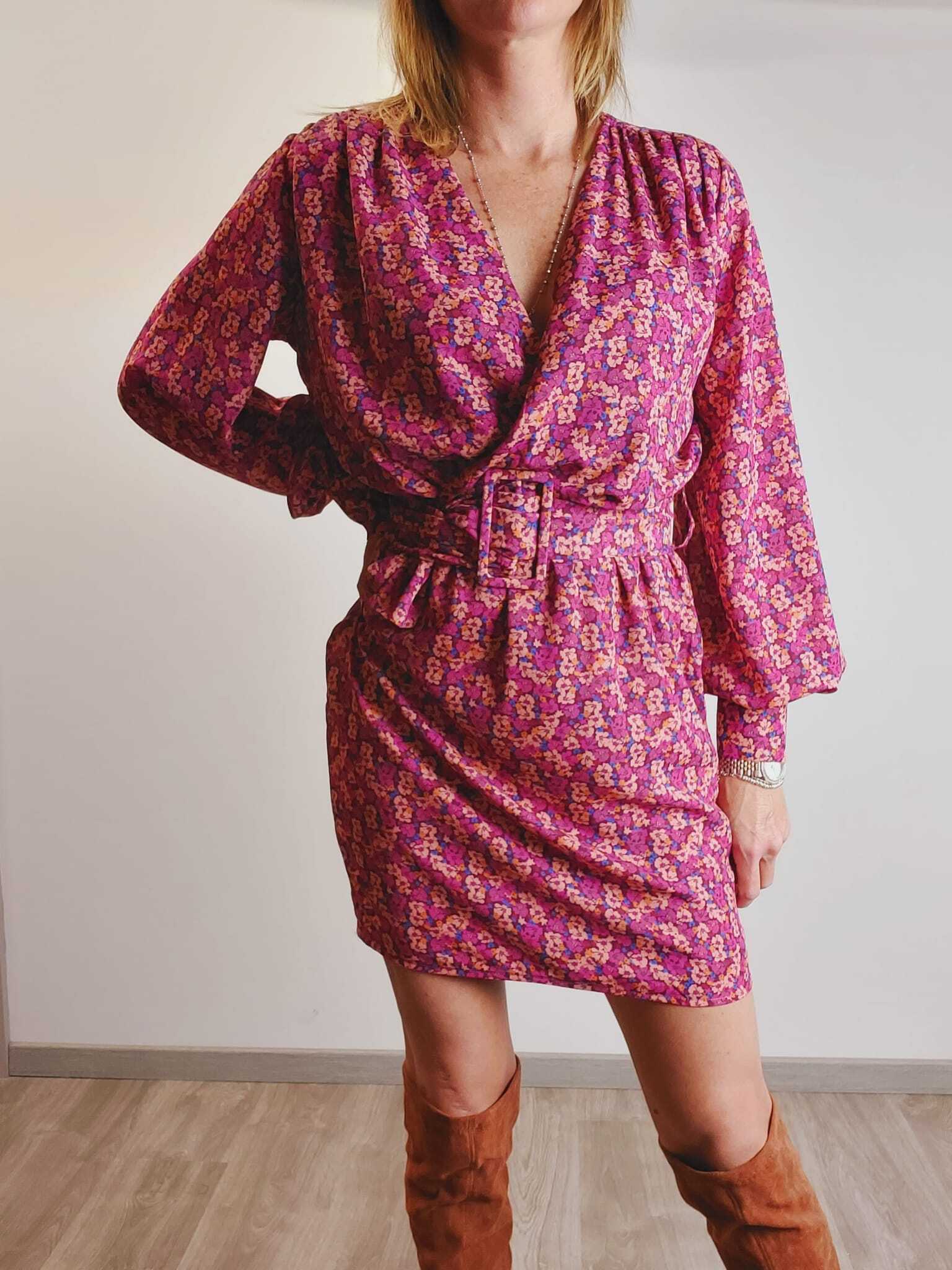 ABITO FLOREALE CON CINTURA IN VITA