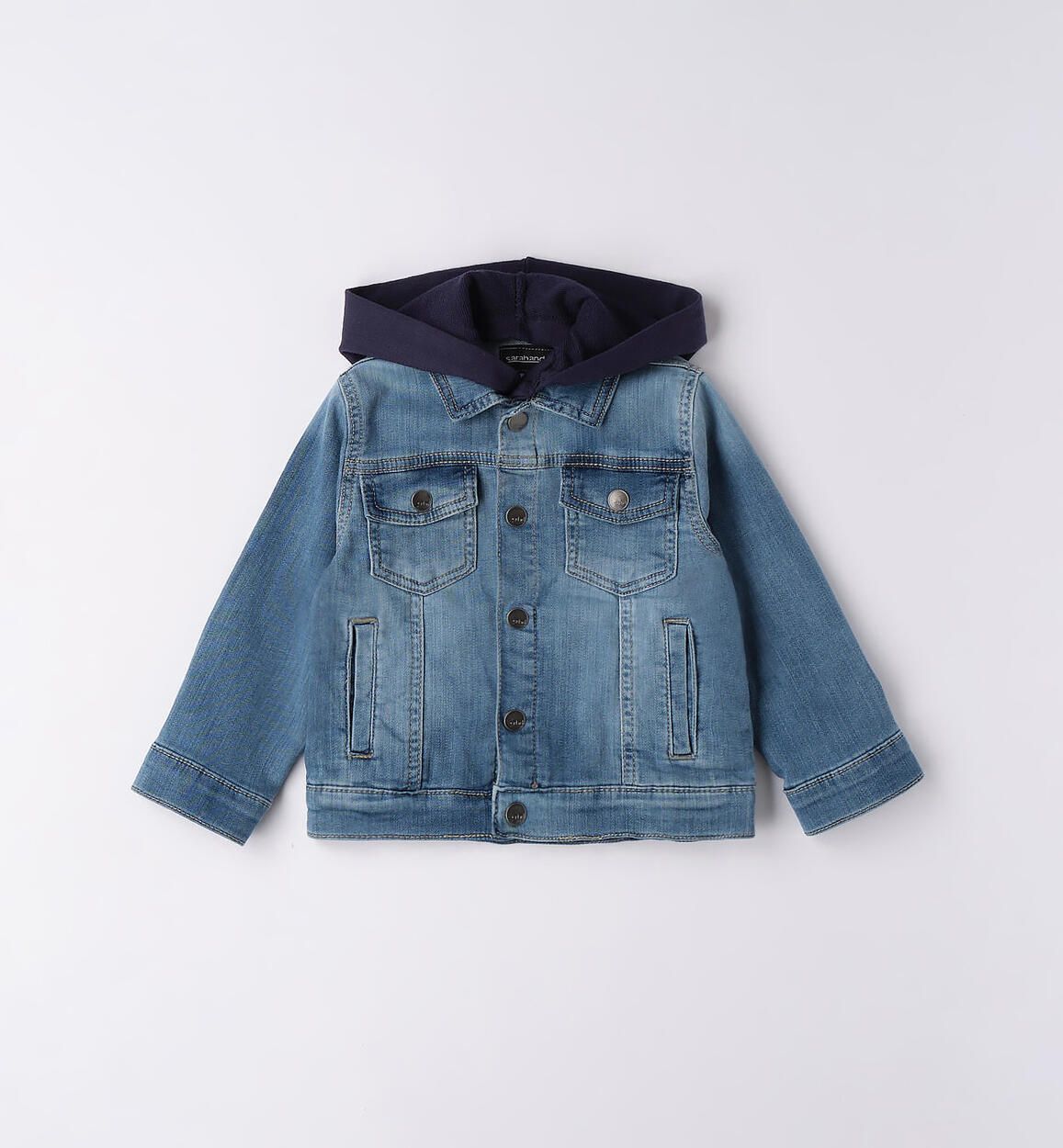 Giubbotto di jeans con cappuccio