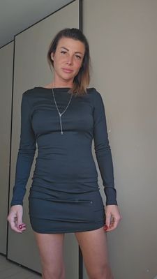 ABITO MINA SCOLLATURA PROFONDA