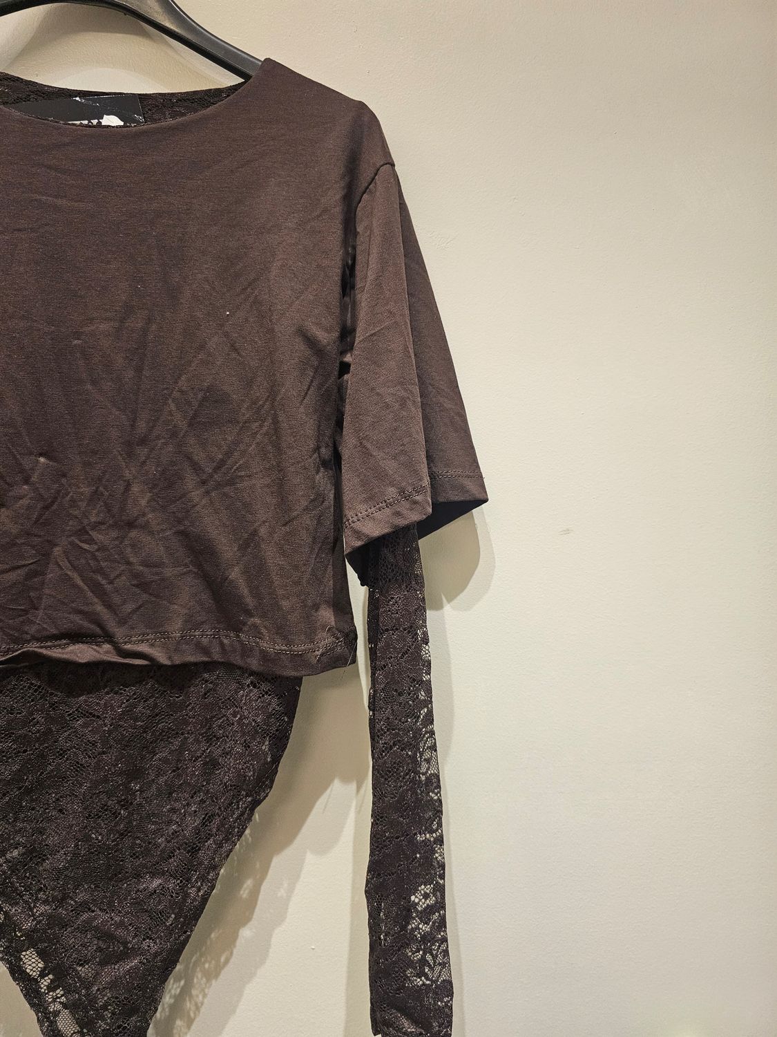 BODY IN PIZZO STELLA  CON T-SHIRT CIOCCOLATO BODY IN PIZZO STELLA  CON T-SHIRT CIOCCOLATO